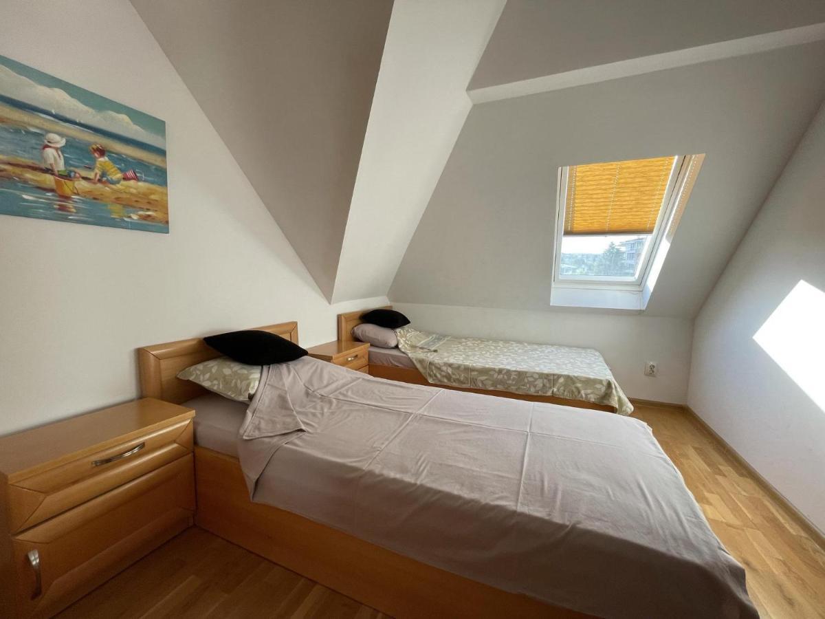 Stunning 2-Bed Apartment In Sea Resort Varna Saints Constantine and Helena Ngoại thất bức ảnh